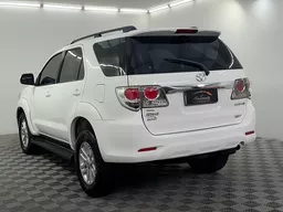 Toyota Hilux SW4