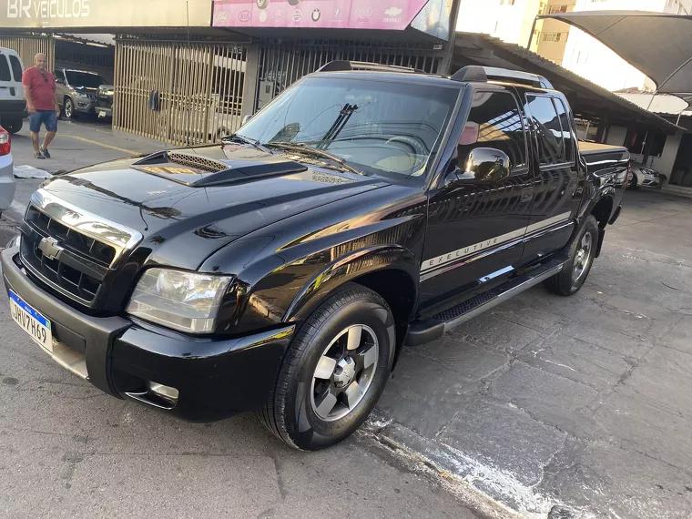 Chevrolet S10 Preto 21