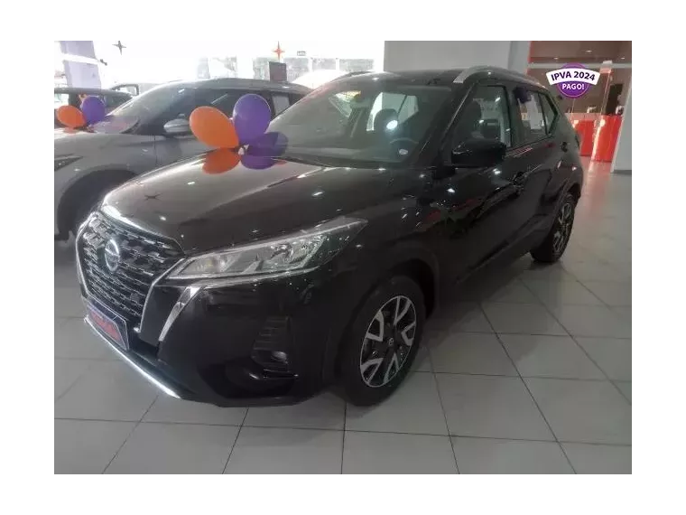 Nissan Kicks Preto 4