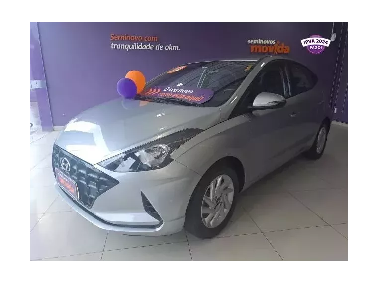 Hyundai HB20 Prata 4