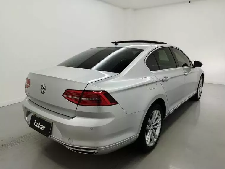 Volkswagen Passat Prata 14