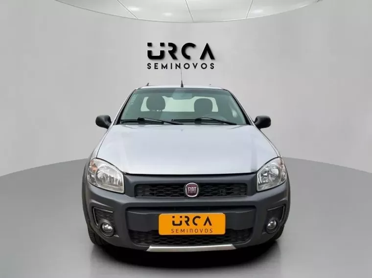 Fiat Strada Cinza 24