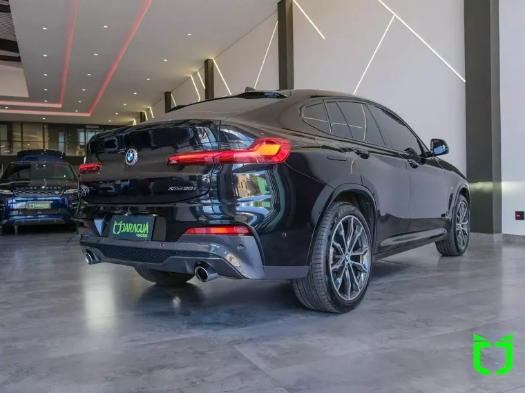 BMW X4 Preto 13