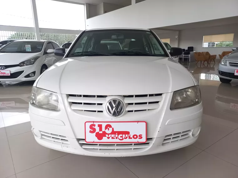 Volkswagen Gol Branco 4