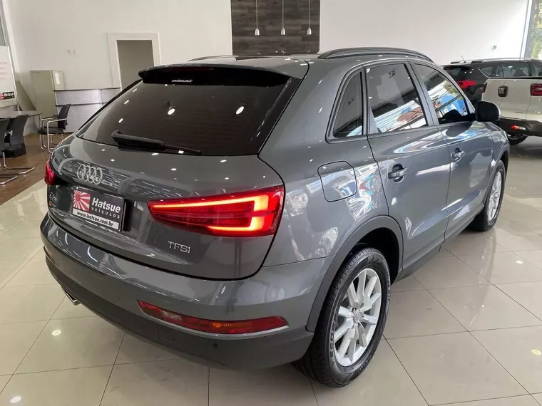 Audi Q3 Cinza 2