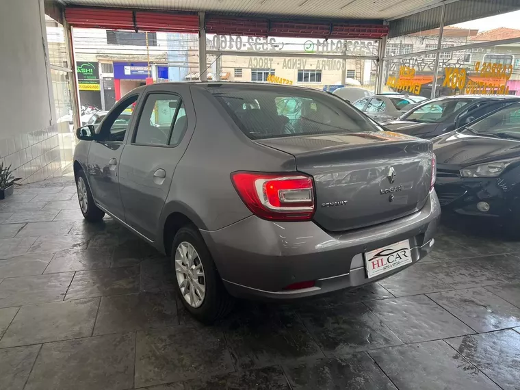 Renault Logan Cinza 17