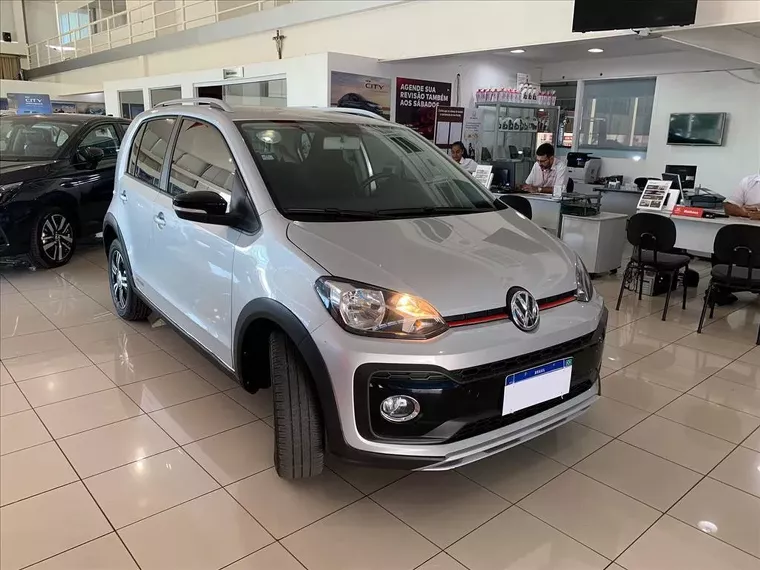 Volkswagen UP Prata 6