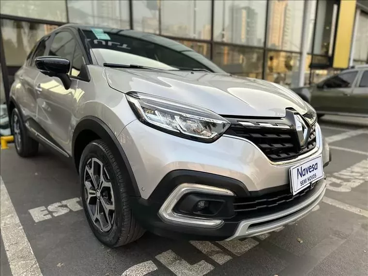 Renault Captur Prata 2