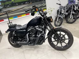 Harley-Davidson Sportster 883