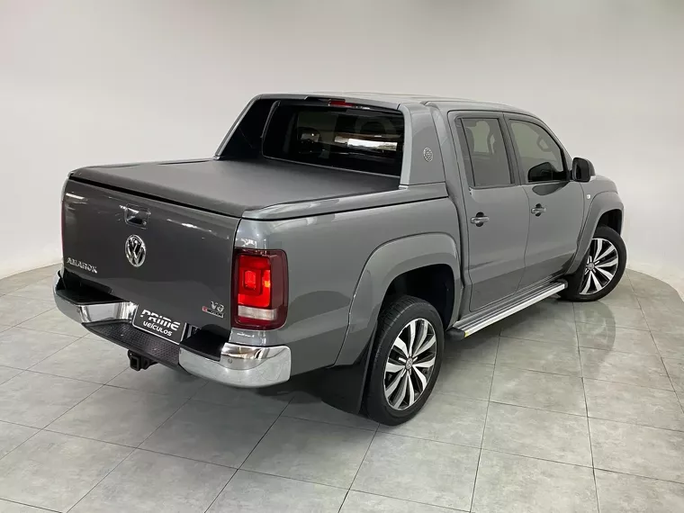 Volkswagen Amarok Cinza 12