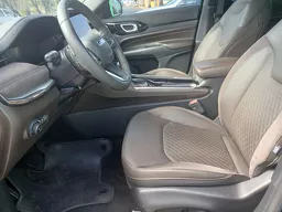 Jeep Commander