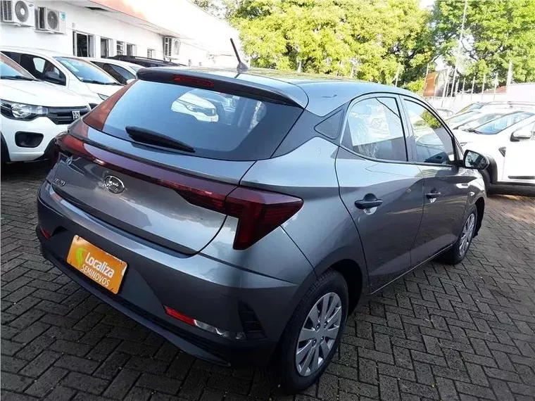 Hyundai HB20 Cinza 10