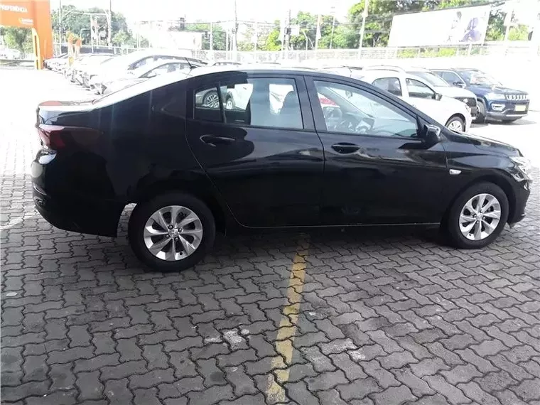 Chevrolet Onix Preto 5