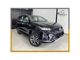 Toyota Hilux SW4