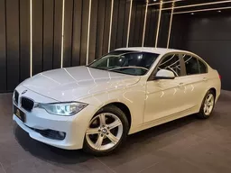 BMW 320i