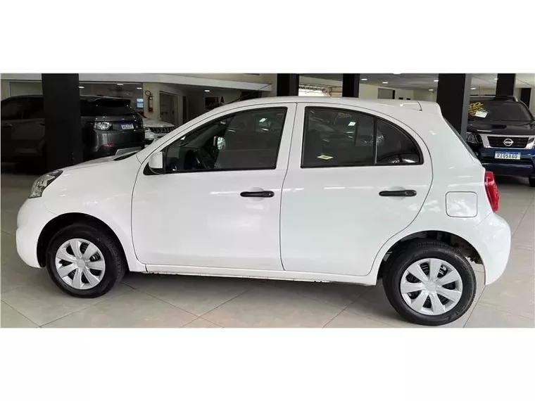 Nissan March Branco 19