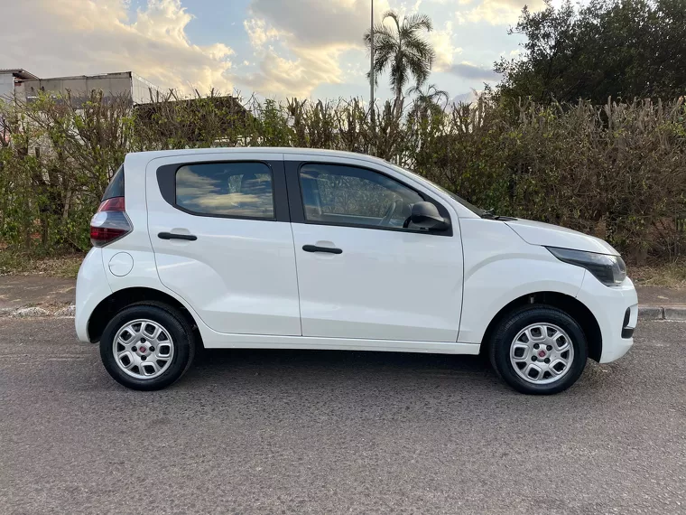 Fiat Mobi Branco 7