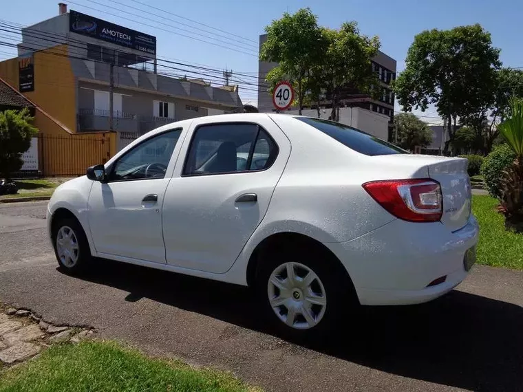 Renault Logan Branco 6