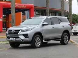 Hilux SW4