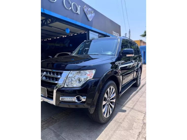 Mitsubishi Pajero Full Preto 19