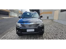 Toyota Hilux SW4