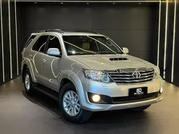 Toyota Hilux SW4
