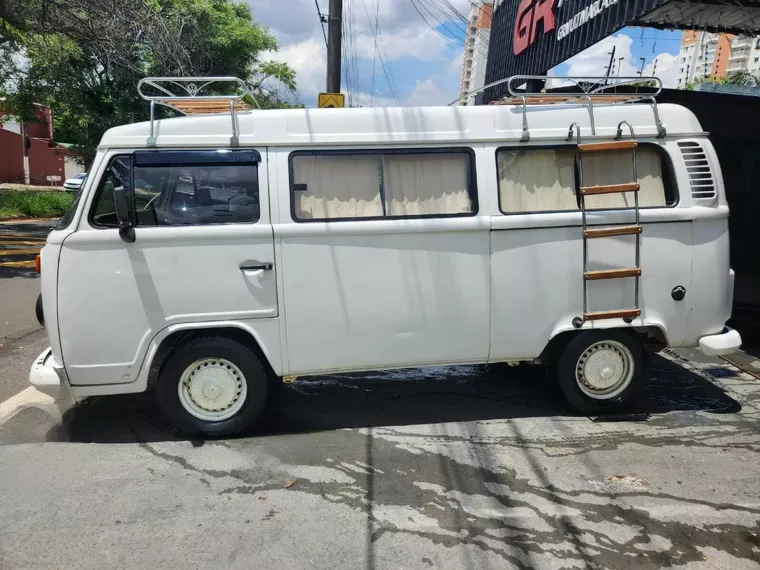 Volkswagen Kombi Branco 11