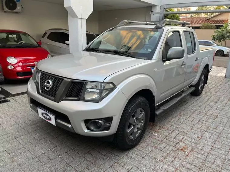 Nissan Frontier Prata 11