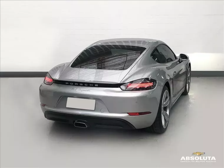 Porsche 718 Prata 2