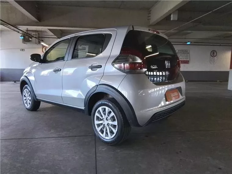 Fiat Mobi Prata 14