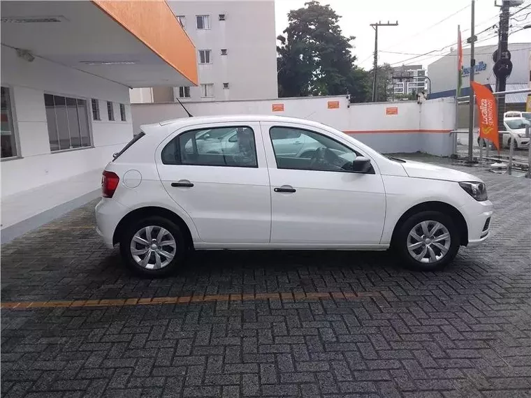 Volkswagen Gol Branco 9