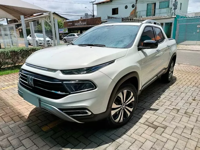 Fiat Toro Branco 1