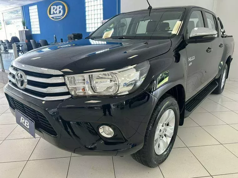 Toyota Hilux Preto 2