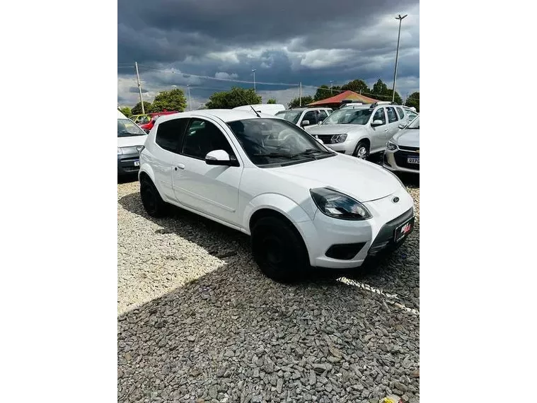 Ford KA Branco 1