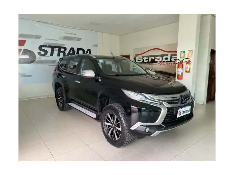 Mitsubishi Pajero Sport Preto 8