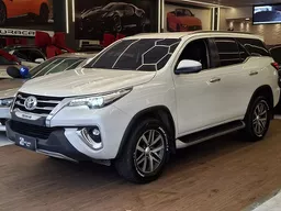 Toyota Hilux SW4