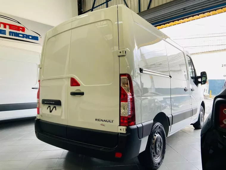 Renault Master Branco 13