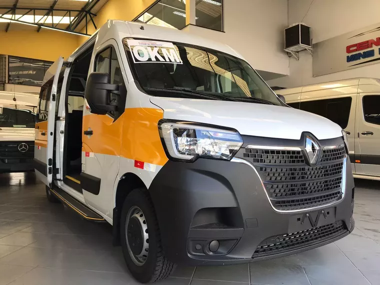 Renault Master Branco 1