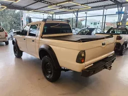 Mitsubishi L200 Outdoor
