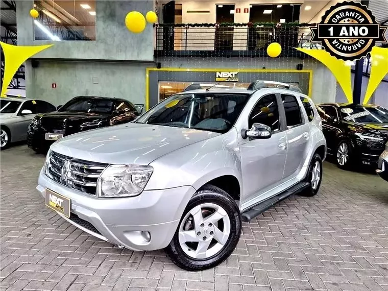 Renault Duster Prata 17