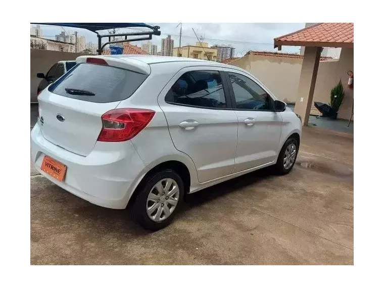 Ford KA Branco 9