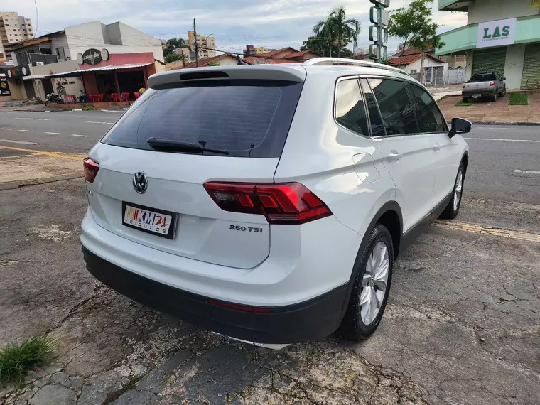 Volkswagen Tiguan Branco 2