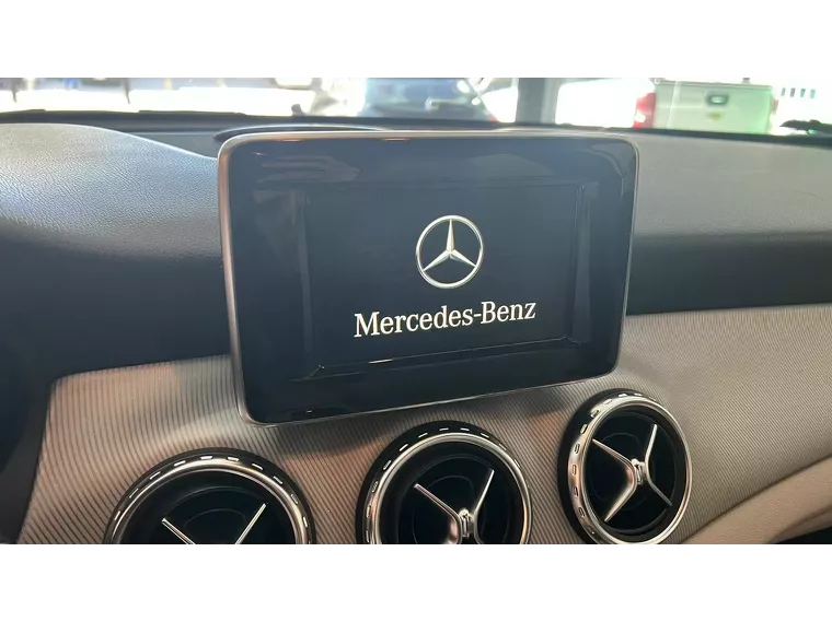 Mercedes-benz GLA 200 Branco 20