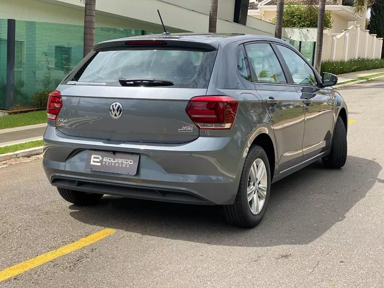 Volkswagen Polo Hatch Cinza 1