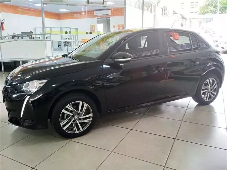 Peugeot 208 Preto 11