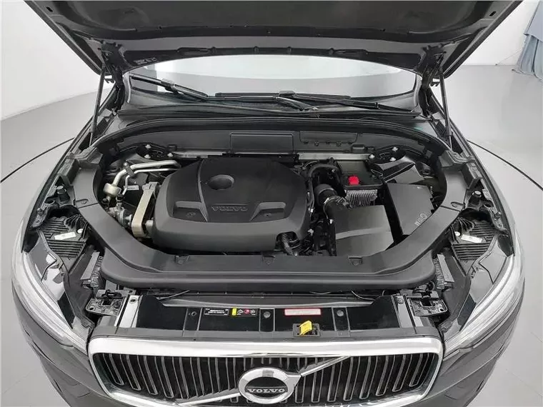 Volvo XC60 Preto 10