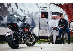 Ducati Diavel