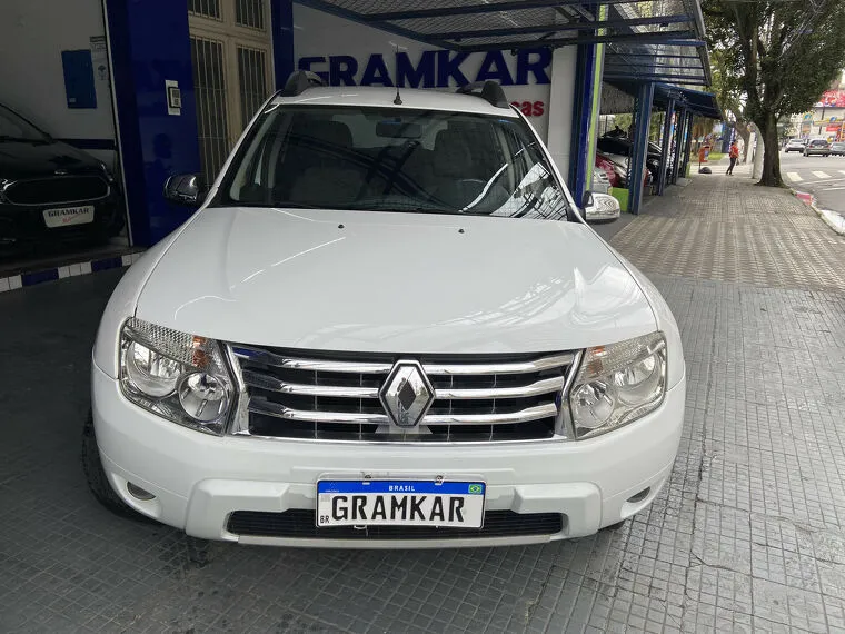 Renault Duster Branco 10