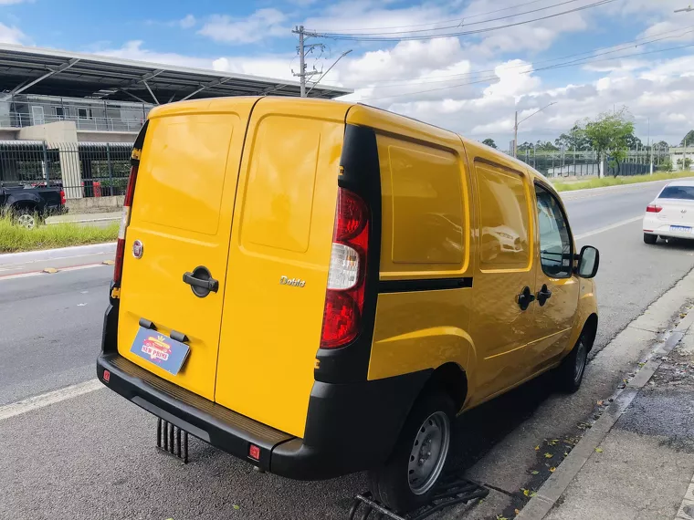 Fiat Doblò Amarelo 6