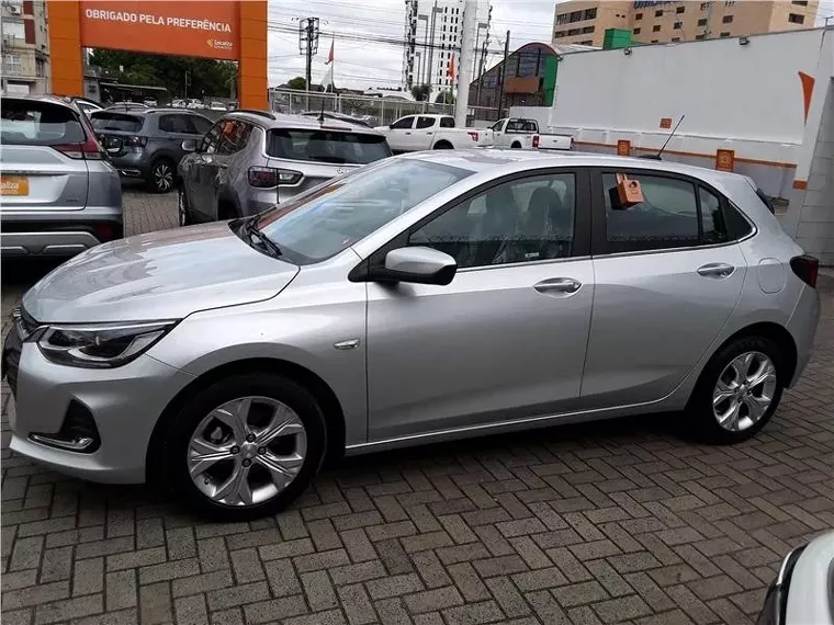 Chevrolet Onix Preto 8